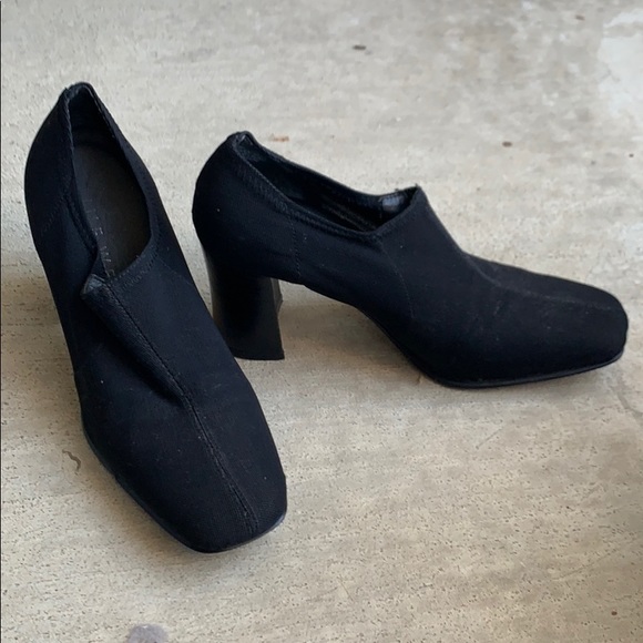 Nine West black chunky heel - Picture 2 of 3